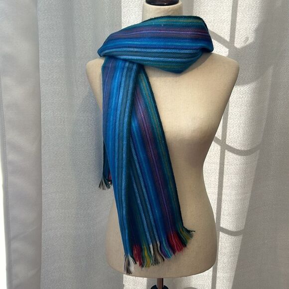 Beautiful alpaca scarf from Ecuador so soft and warm! - Picture 11 of 12